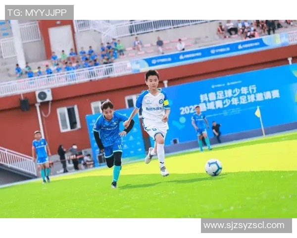 足球梦想与传奇球星的璀璨征程 共谱绿茵场上的辉煌篇章